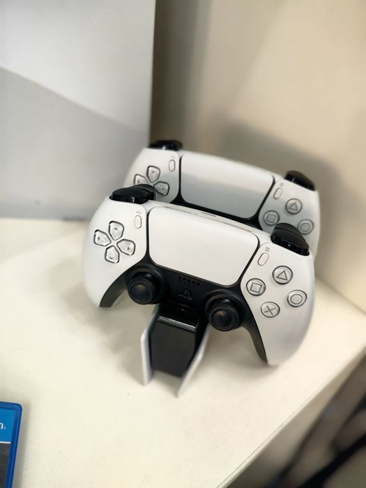 Хб! Конзола  Playstation 5 Slim 18 игри 2 контролера