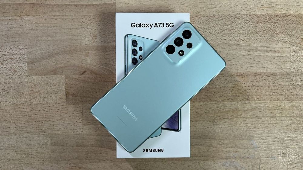 Samsung galaxy A73  5G 128  idyal