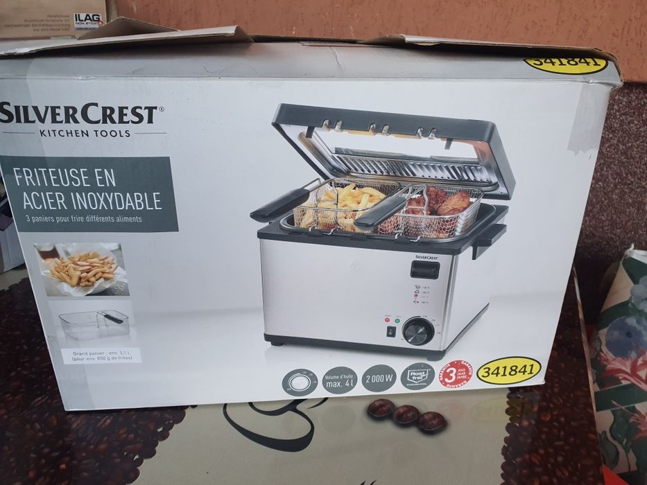 Vând gril electric și fripteoza dubla noua