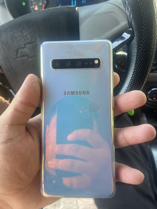 Продам Самсунг с10
