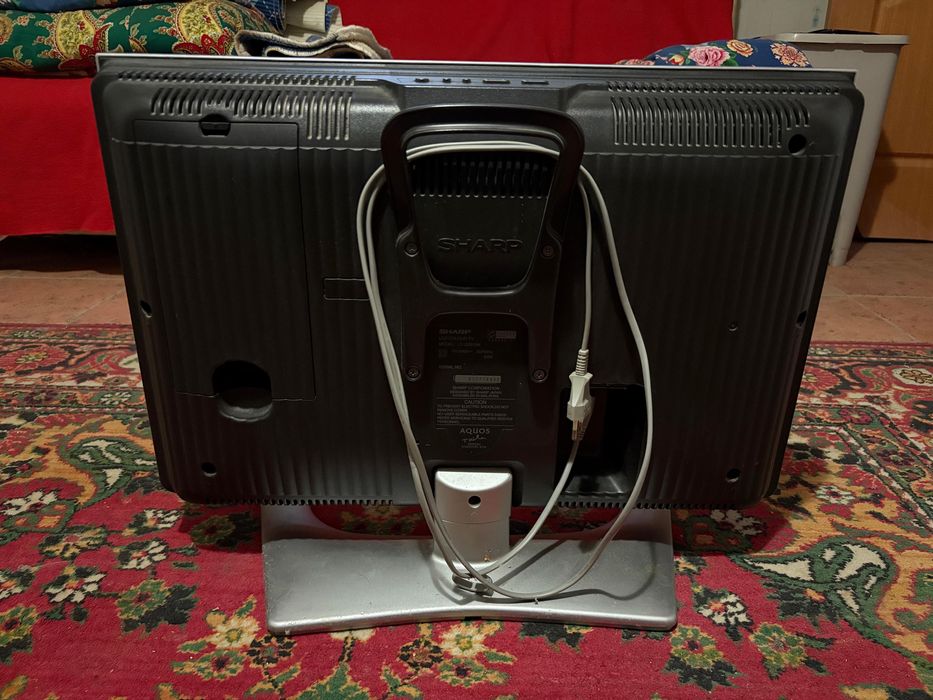 Продается телевизор Sharp Aquos (Американский)