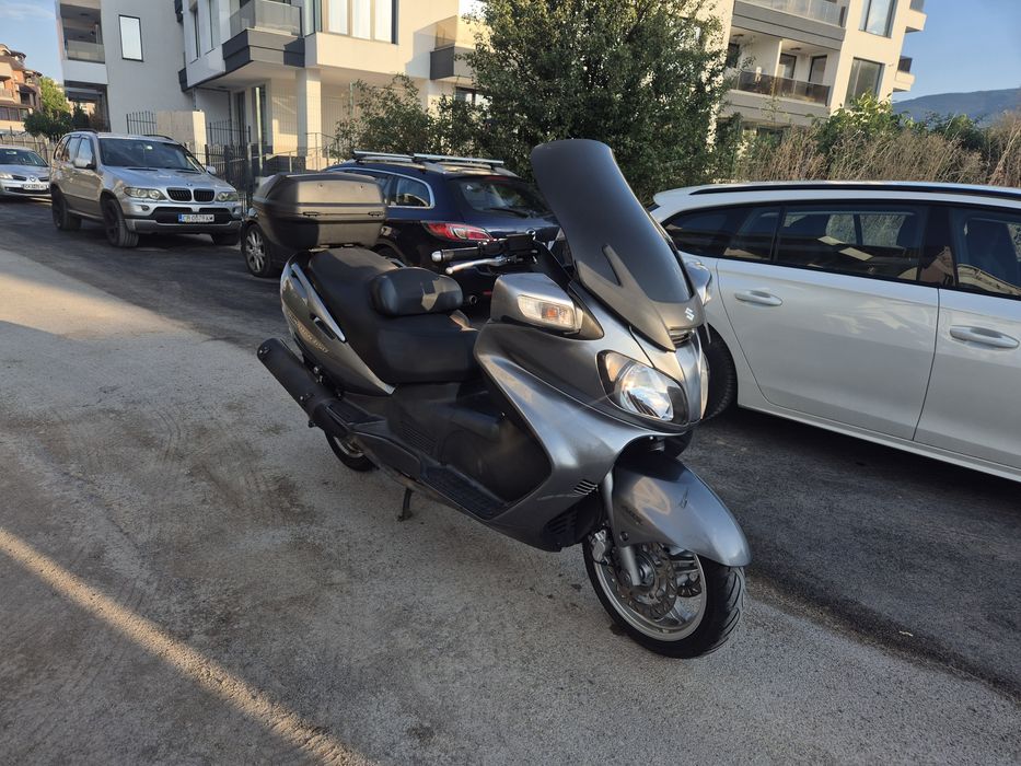 Suzuki Burgman 650 executive
