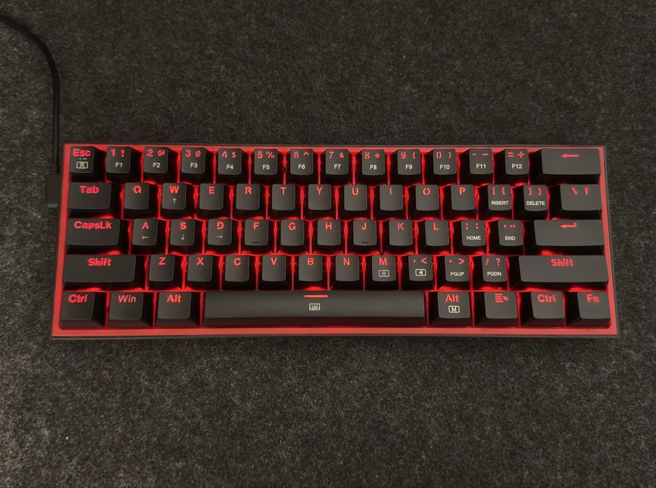 Tastatura mecanica Redragon Fizz K617 RGB 60% - In stare perfecta