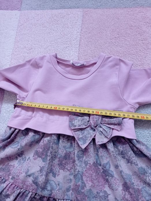 Ефектна детска рокля с панделка