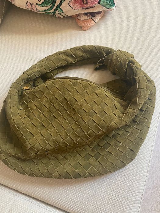 Велурена чанта b*o*tt*ega