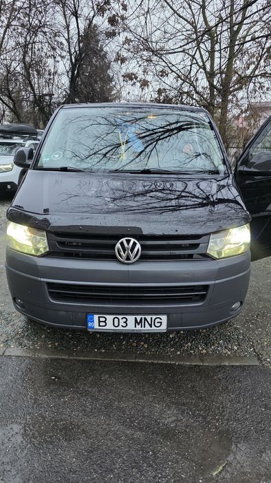 Se vinde auto VW Caravelle 8+1 locuri 2.0 BiTdi DSG  2013 T5 Multivan