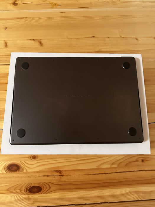 m3 pro macbook, 18/512gb