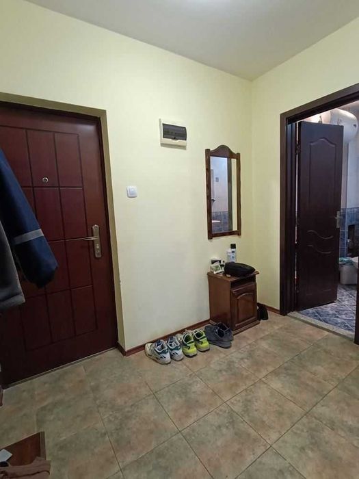 Двустаен апартамент в кв. Колю Фичето