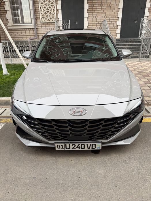 Hyundai Elantra 2022 2.0 Full позиция