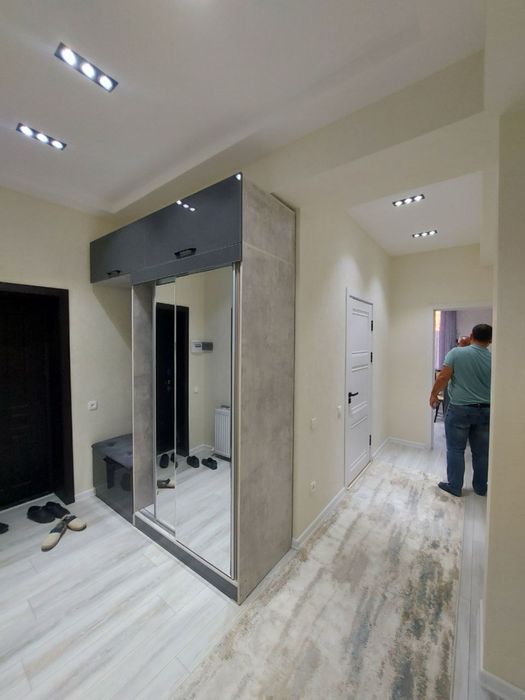 Срочно сдаётся 2-х комнатная квартира этаж 2 ориентир Family парк