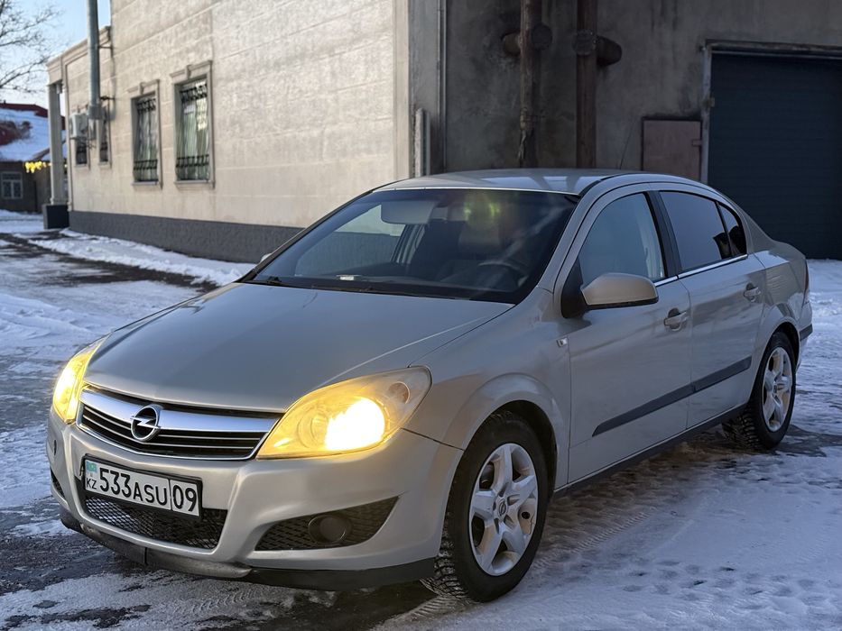 Продам Opel Astra H. 1.8