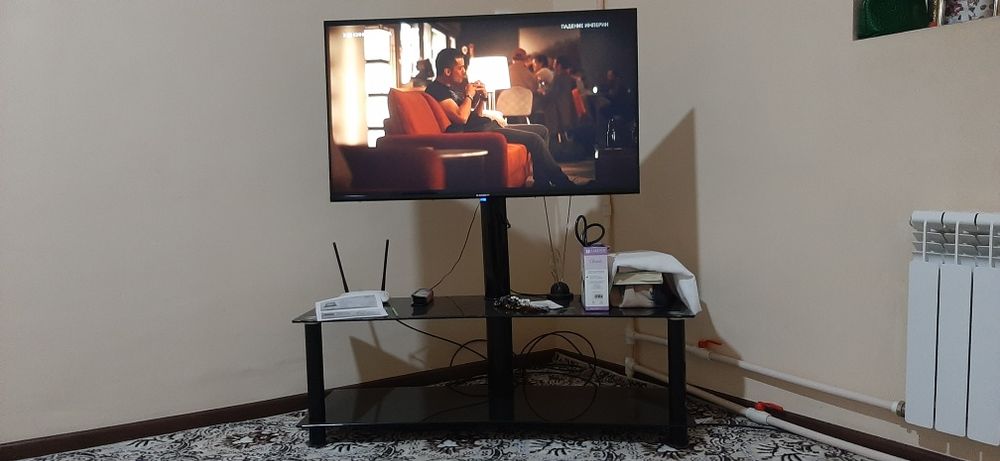 Подставка для телевизора