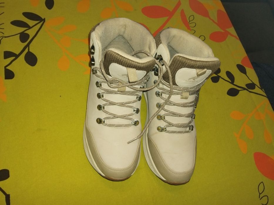 Дамски боти бежови 41