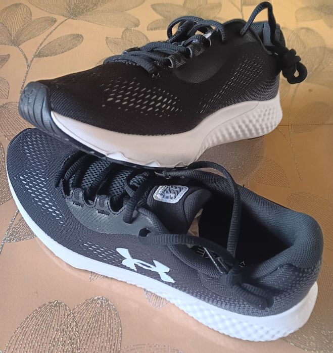 Нови маратонки UNDER  ARMOUR