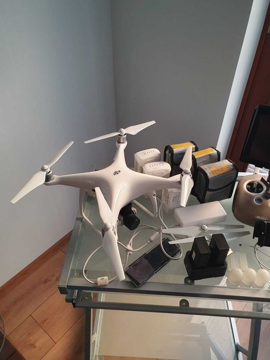 Дрон DJI Phantom 4 Pro