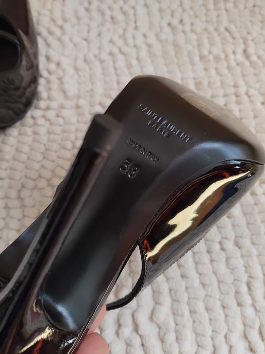 Saint Laurent налични