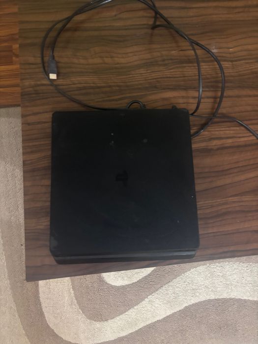playstation 4 slim