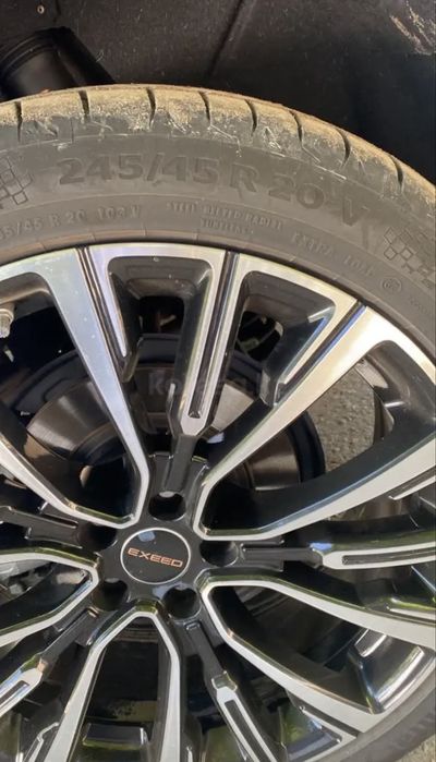Диски Exeed с шинами Continental
