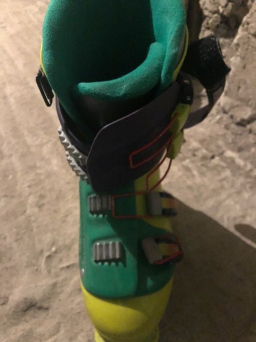 Ски обувки 39 и 42 номер