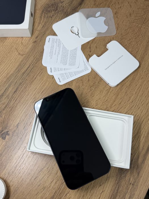 Срочно! Продам айфон 13