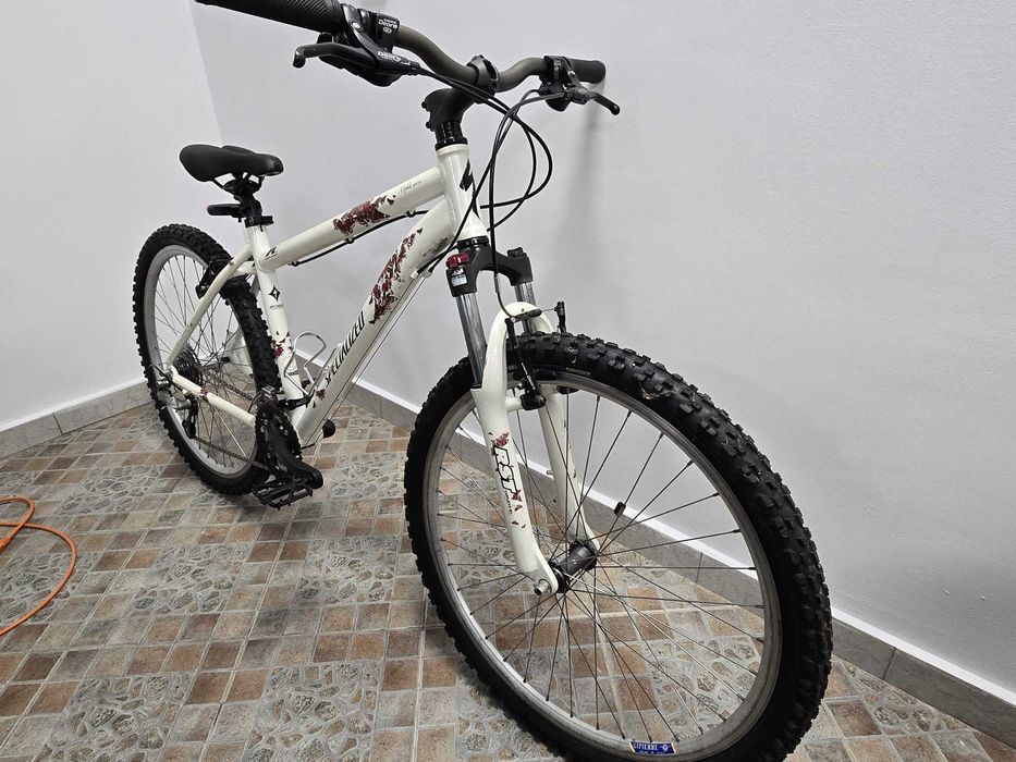Bicicleta Specialized - cadru Aluminiu - marime M (168-178 cm)