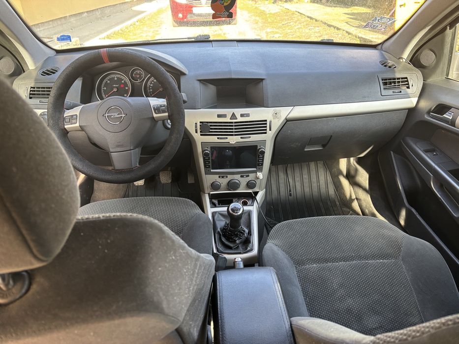 Vând opel astra h 2008
