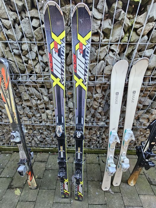 Vând skiuri salomon  156 cm ,170 cm si rossignol 146 cm , si 160 cm