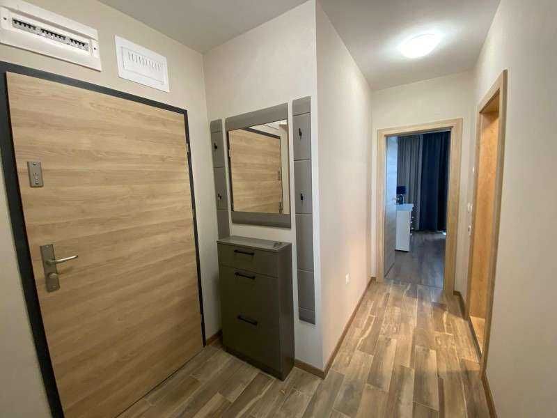 Продава се Двустаен апартамент в Варна, Цветен квартал - 70 кв.м за 3858 €/кв.м - Снимка #9