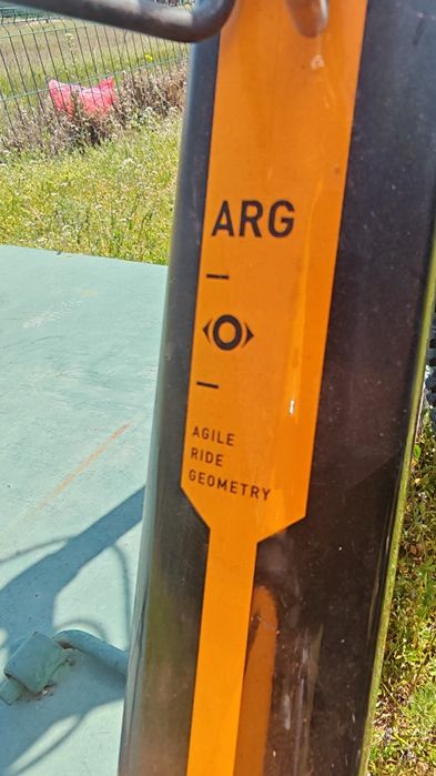 Vând bicicleta CUBE Attention, 29", L