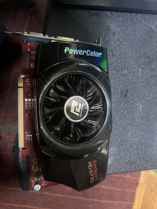 Видеокарта Radeon HD 6770