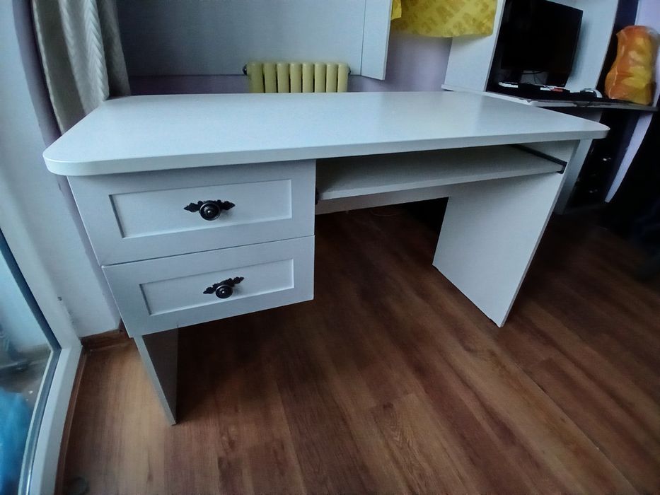 Продам стол для компьютера или учёбы