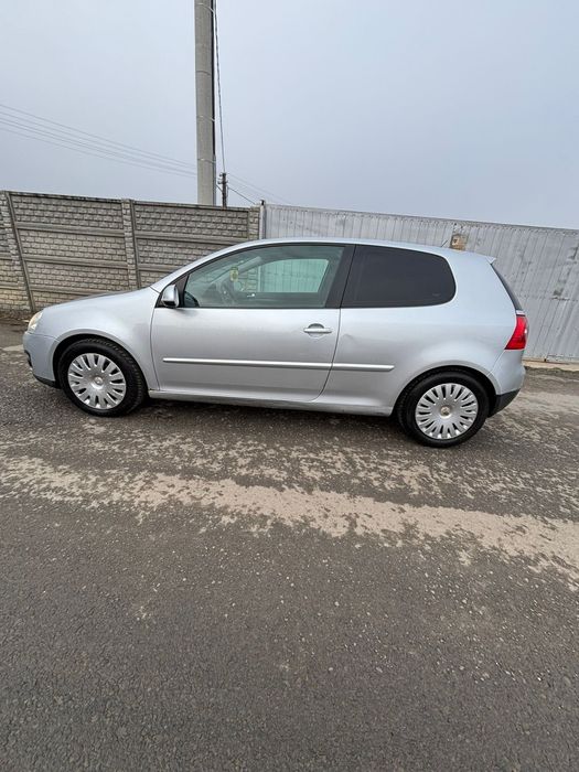 Golf 5 GT 2.0  170 cp, an 2006, cutie automata. Preț negociabil