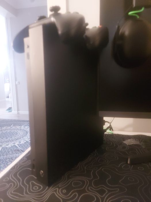 Продам консоль xbox