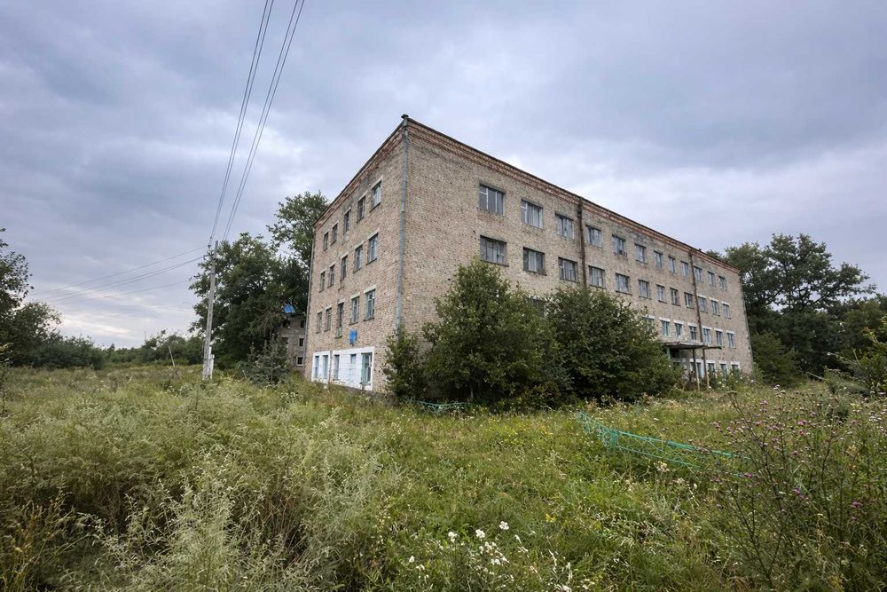 Продам здание (бывшее общежитие)