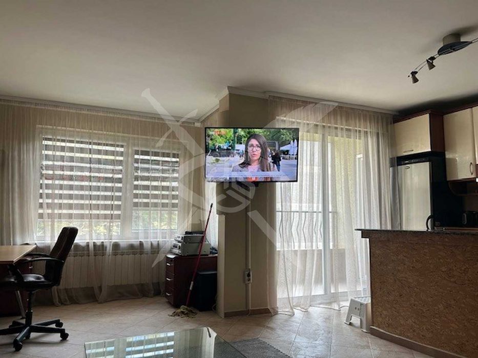 Дава се под наем Двустаен апартамент в София, Оборище - 70 кв.м за 840 € - Снимка #2