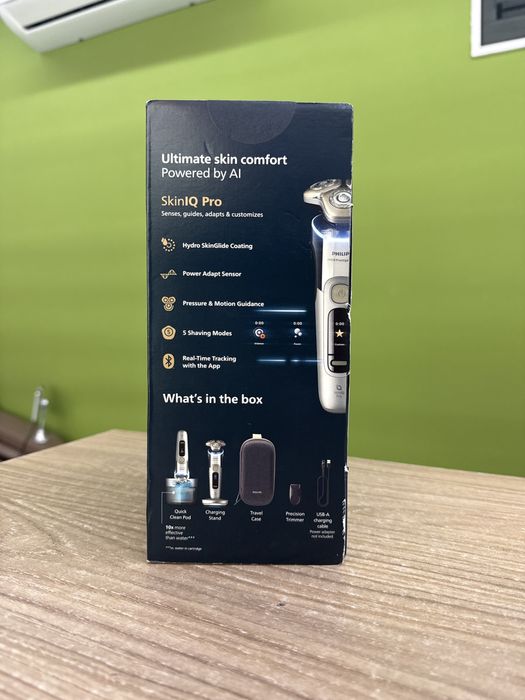 Philips Shaver i9000 Prestige Ultra skinIQ Pro