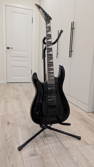 Электрогитара Jackson Dinky JS22 (LH) (Для Левшей)