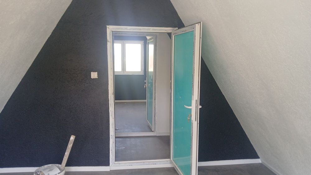 Vind casă de vacanță tip A situată într-o zonă superbă în zona vălenii de munte  accept variante mai mult detalii sunați la telefon