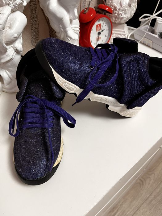 Продам Кроссовки