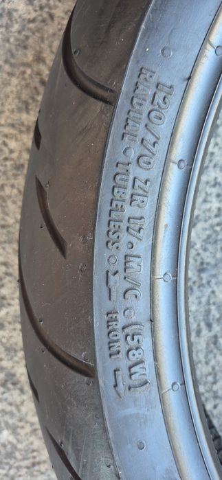 2 anvelope moto noi Continental,fata 120/70 ZR17 M/C,spate 190/50 ZR17 M/C.Pretul este pe bucata.