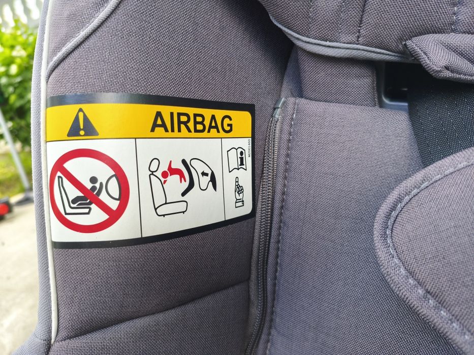 Scaun auto BeSafe iZi Turn i-Size, ISOFIX, rotativ 360°, 61-105 cm, stare foarte bună