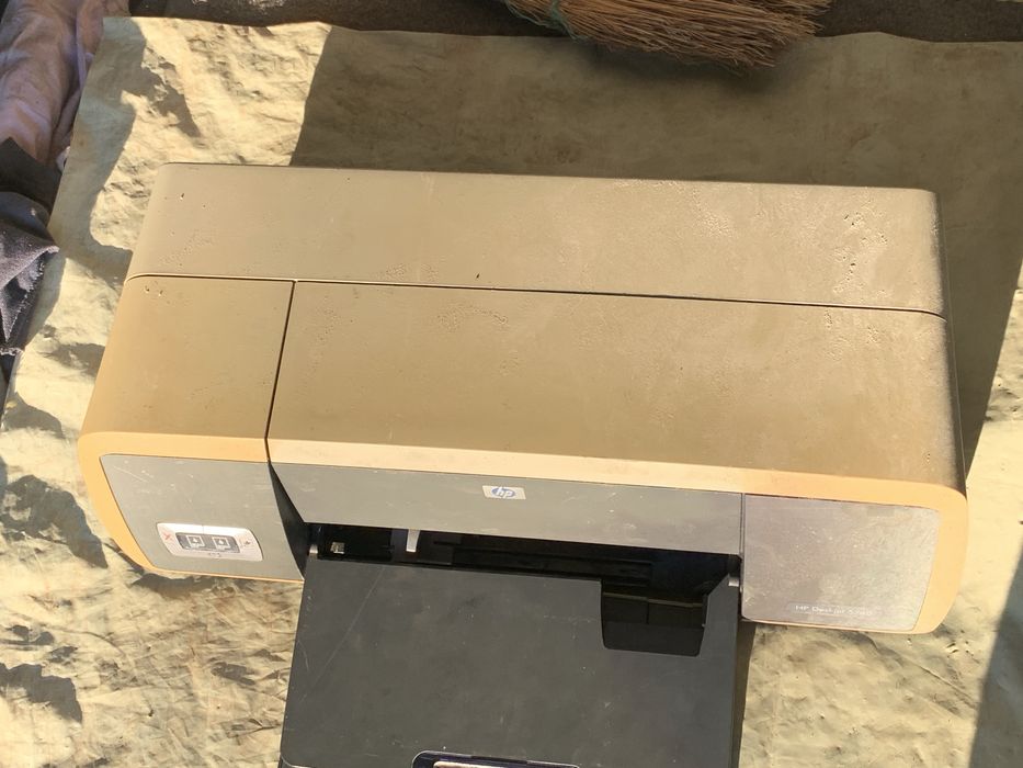 Продавам 4 Броя Мастиленоструен Принтер HP Deskjet 5740