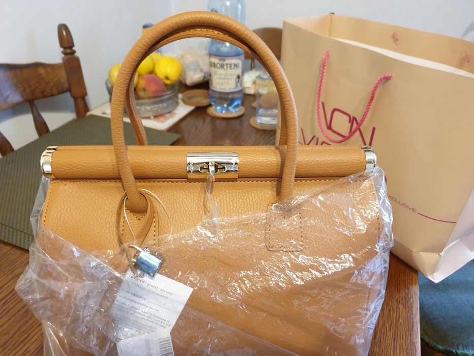 Poșetă nouă piele naturala camel - Dasha