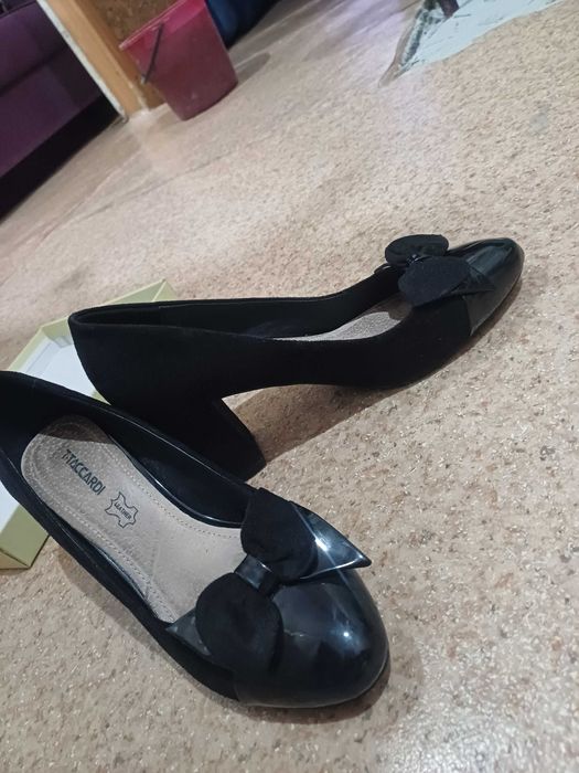 Продам туфли женские