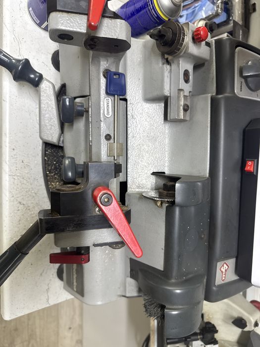 Обучения изготовления ключей