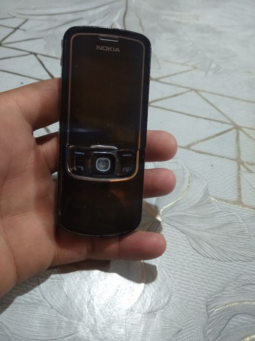 Tilifon nokia 8600