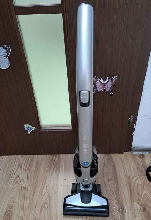 Vand aspirator verticala Philips 3 in 1