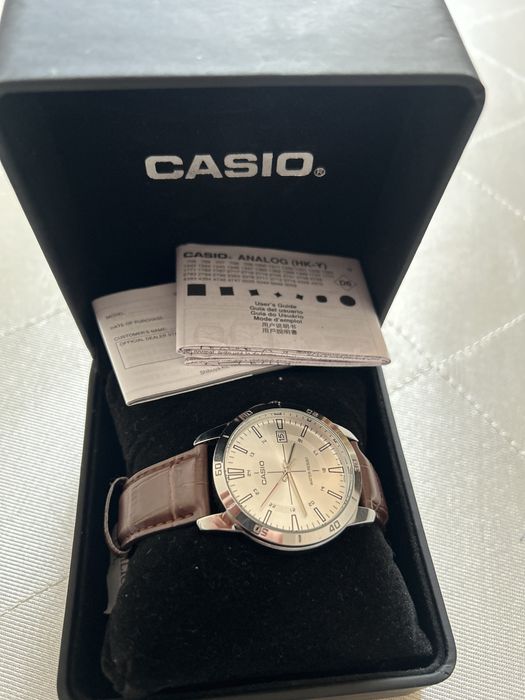 продаю часы casio