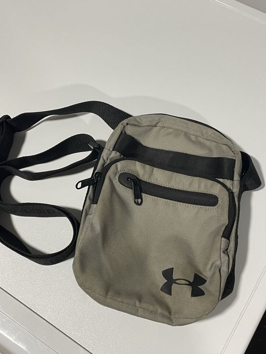 UNDER ARMOUR Спортна Чанта През Рамо
