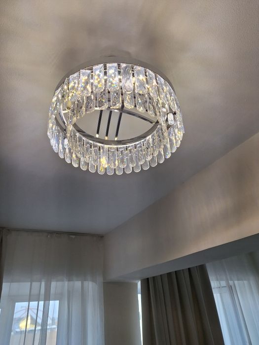 Продам хрустальные люстры      Шанырак